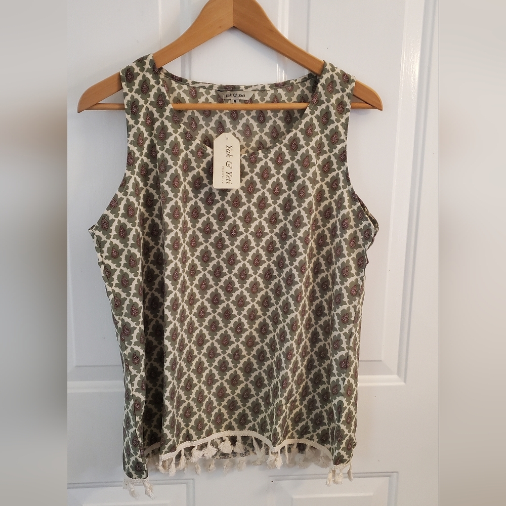 NWT Yak N Yeti Women's Patterned Tank Top With Boho Tassels